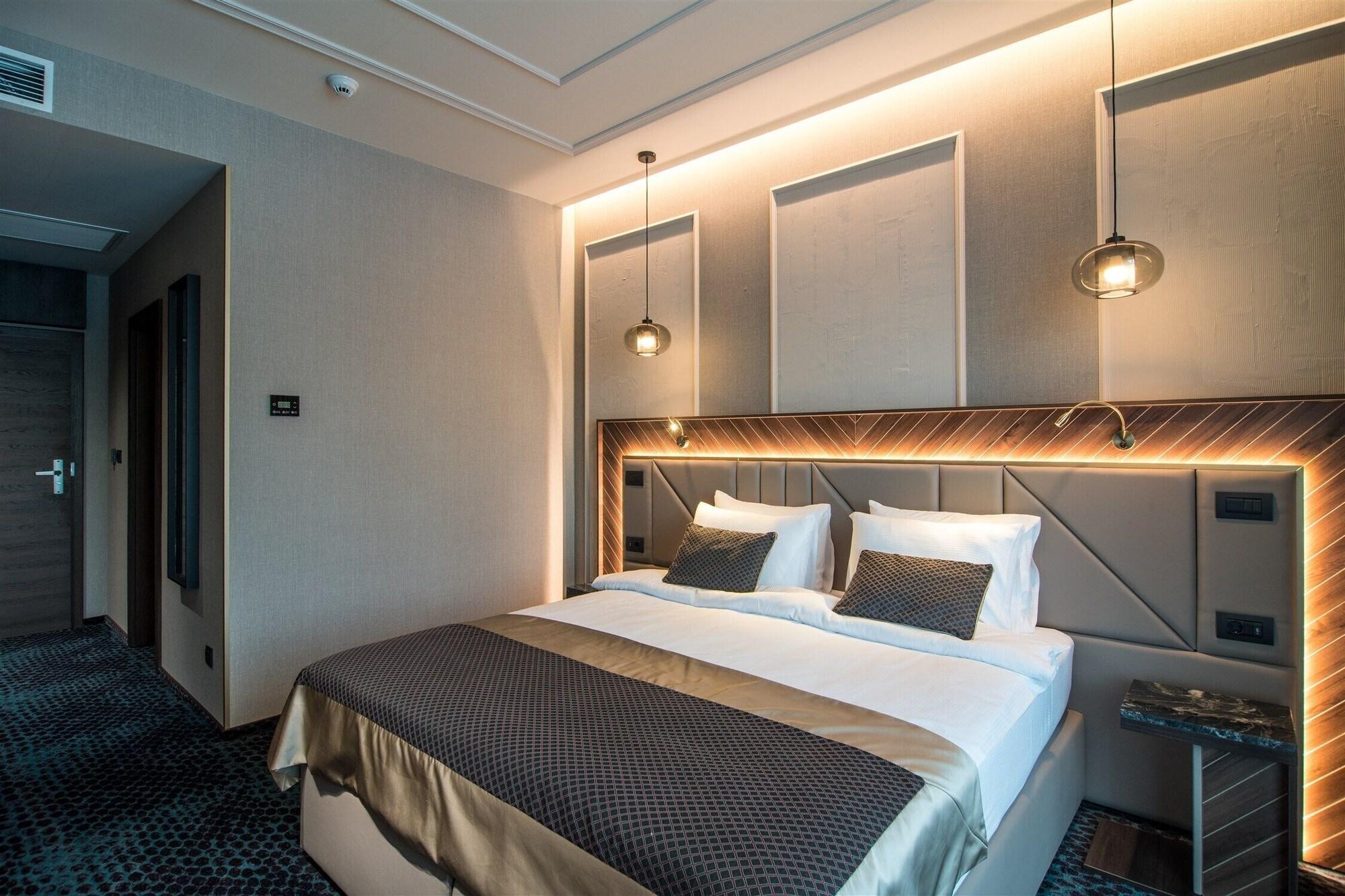 Sky Blue Hotel & Spa Paulesti  Dış mekan fotoğraf